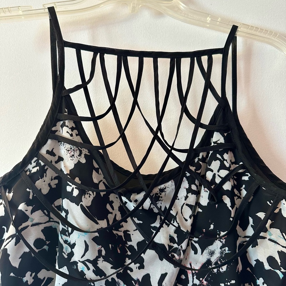 Summer Dress 👗 - Picture 3 of 5